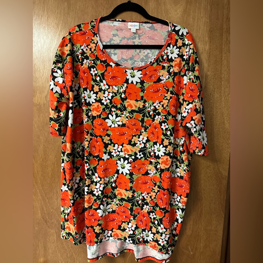 Gorgeous floral 2XL LuLaRoe Irma